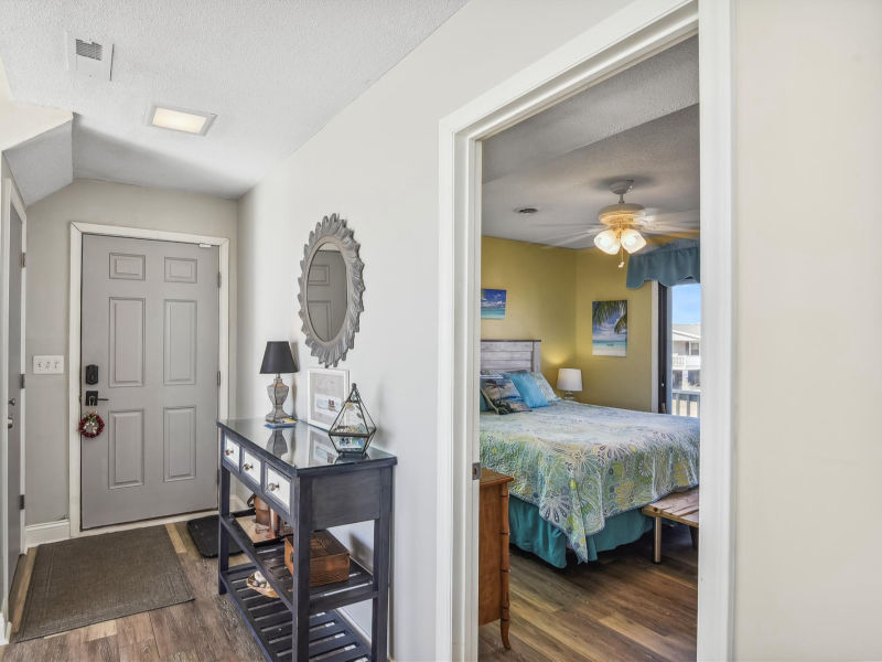 Entryway leading into the main living space